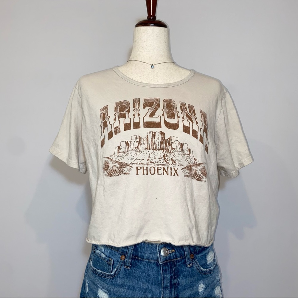 Altar’d State Arizona Phoenix Cream Graphic Tee size Medium